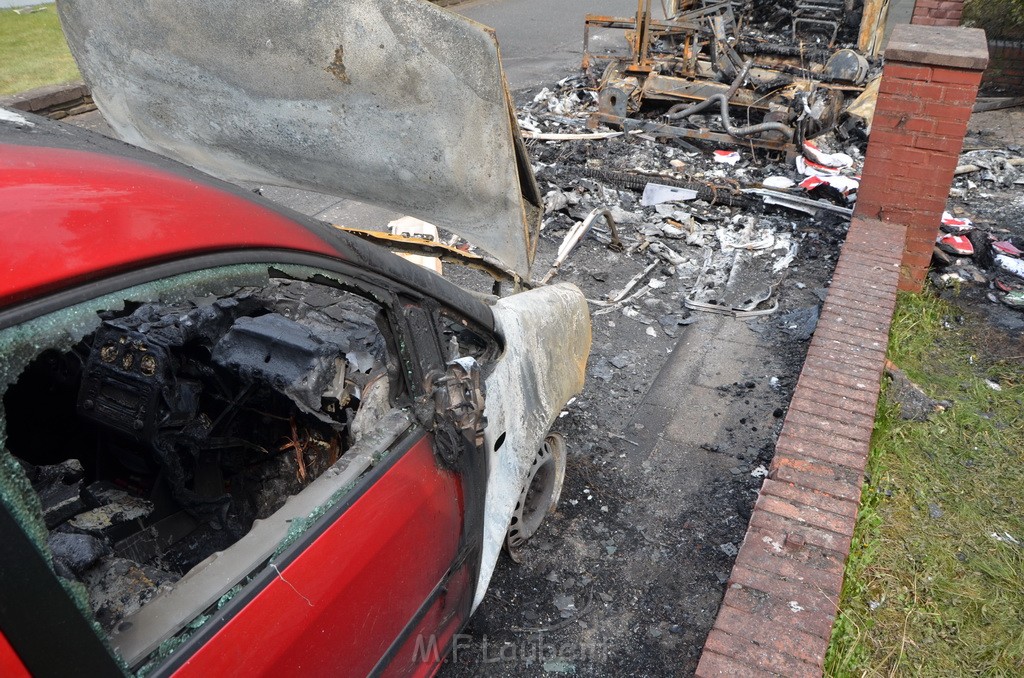 Wohnmobilbrand Koeln Rath Walhallstr P014.JPG - Miklos Laubert